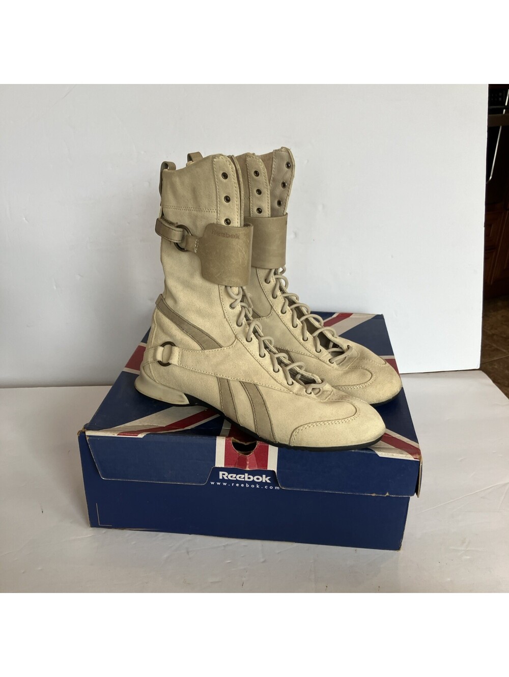 Vintage Y2K Women's Reebok Beige Boxing Shoe Size 6.5 “Rare”
